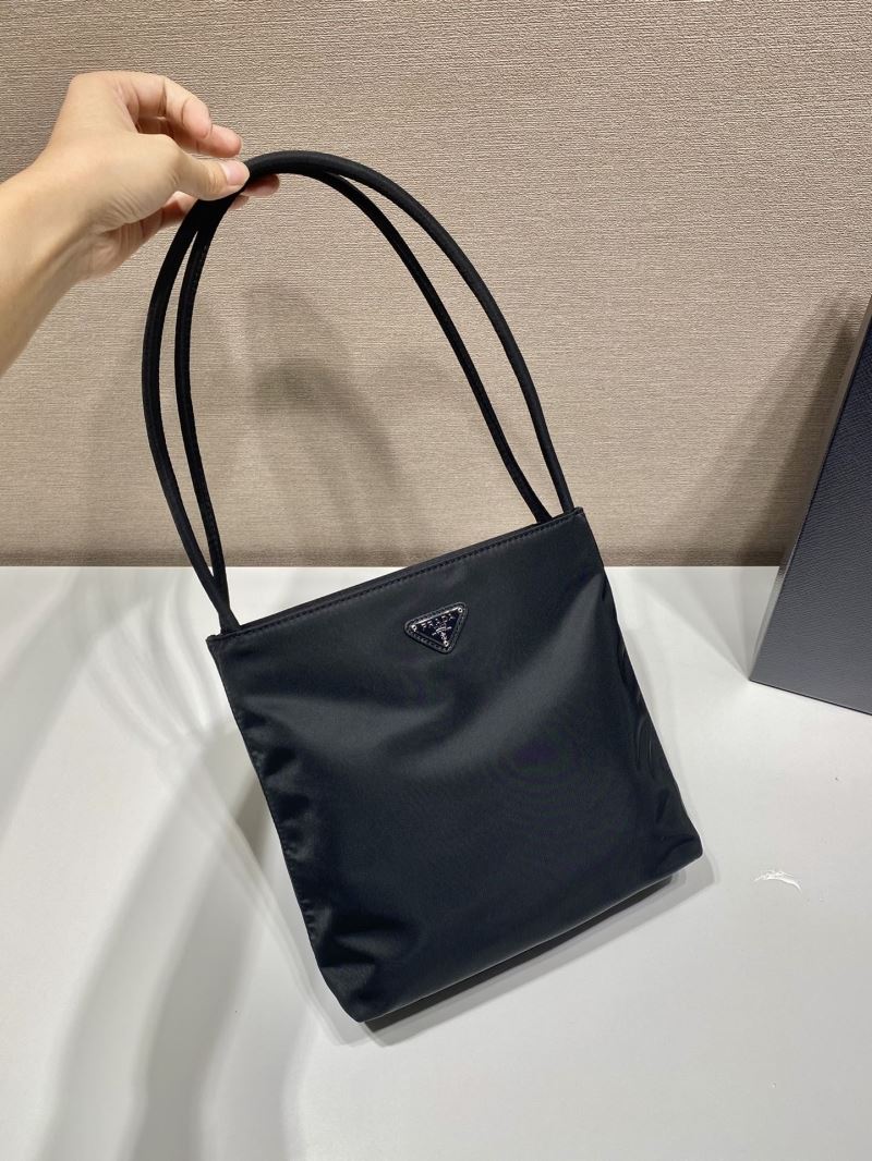 Pra*a tote bags